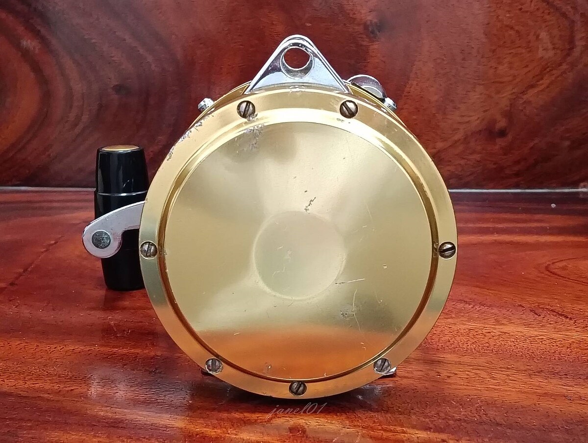 [b][q]ราคา x,xxx บาท ส่งฟรีแบบด่วนๆ[/b][/q]
(งดต่อรองน่ะครับ พอใจก้อโพสจอง ไม่พอใจ ก้อผ่าน ซื้อขายง