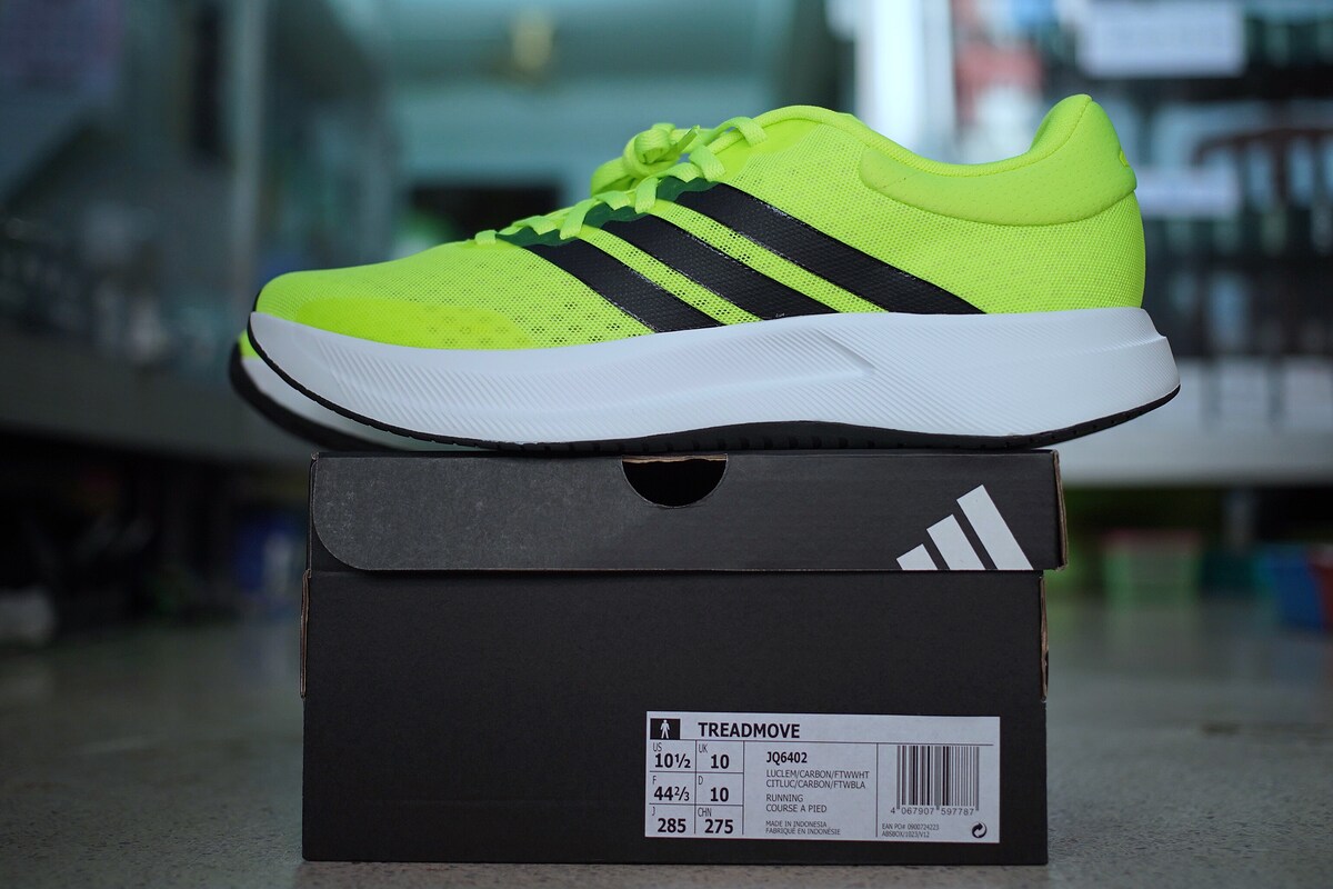 >> รองเท้าวิ่ง Adidas Treadmove ของใหม่ ลด50% ครับ