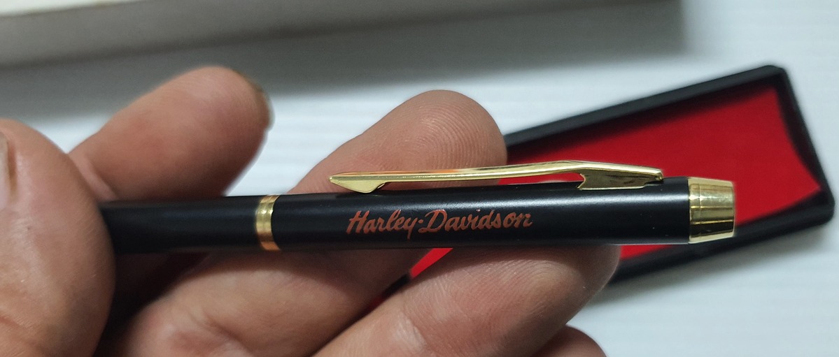 ปากกา hd ได้จากตู้ญี่ปุ่น( ไม่ติด) 150 บาทรวมส่ง