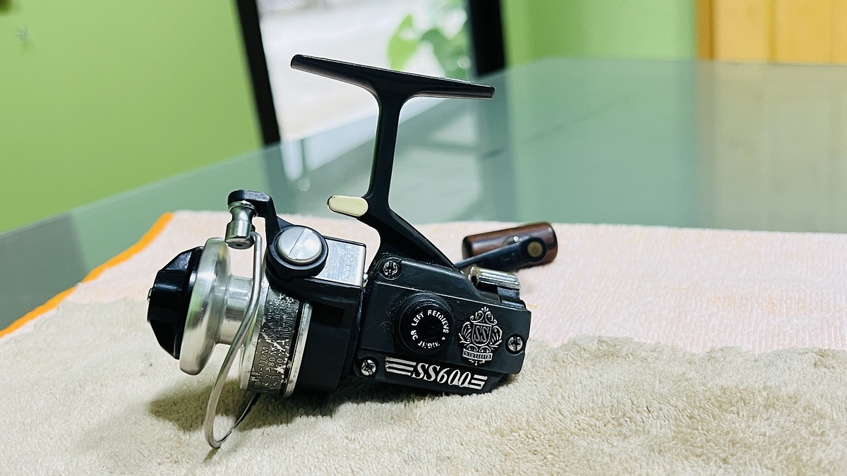 รอกสปิน Daiwa SS600 japan เล็กๆ