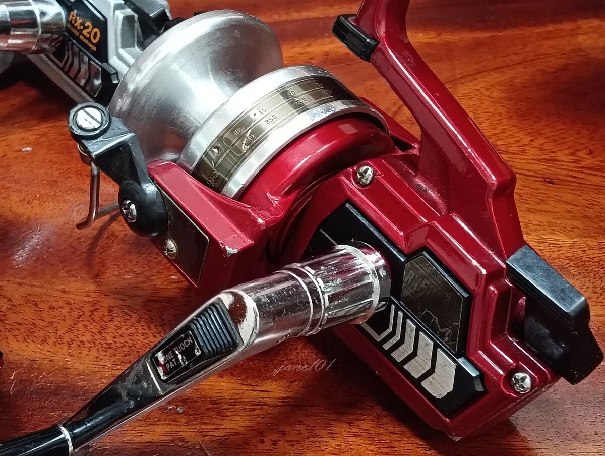 [b][q]ราคา x,xxx บาท ส่งฟรีแบบด่วนๆ[/b][/q]
(งดต่อรองน่ะครับ พอใจก้อโพสจอง ไม่พอใจ ก้อผ่าน ซื้อขายง