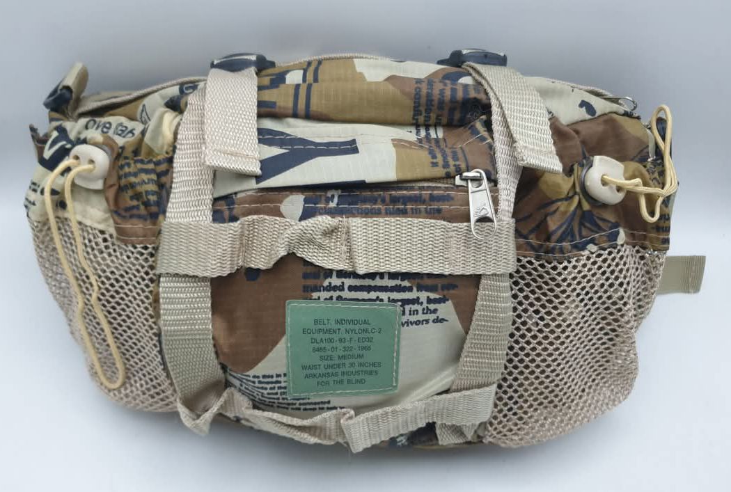 *** กระเป๋าผ้าใบคาดเอว ลายทหาร ขนาด  35 ซม. * 20 ซม. ***