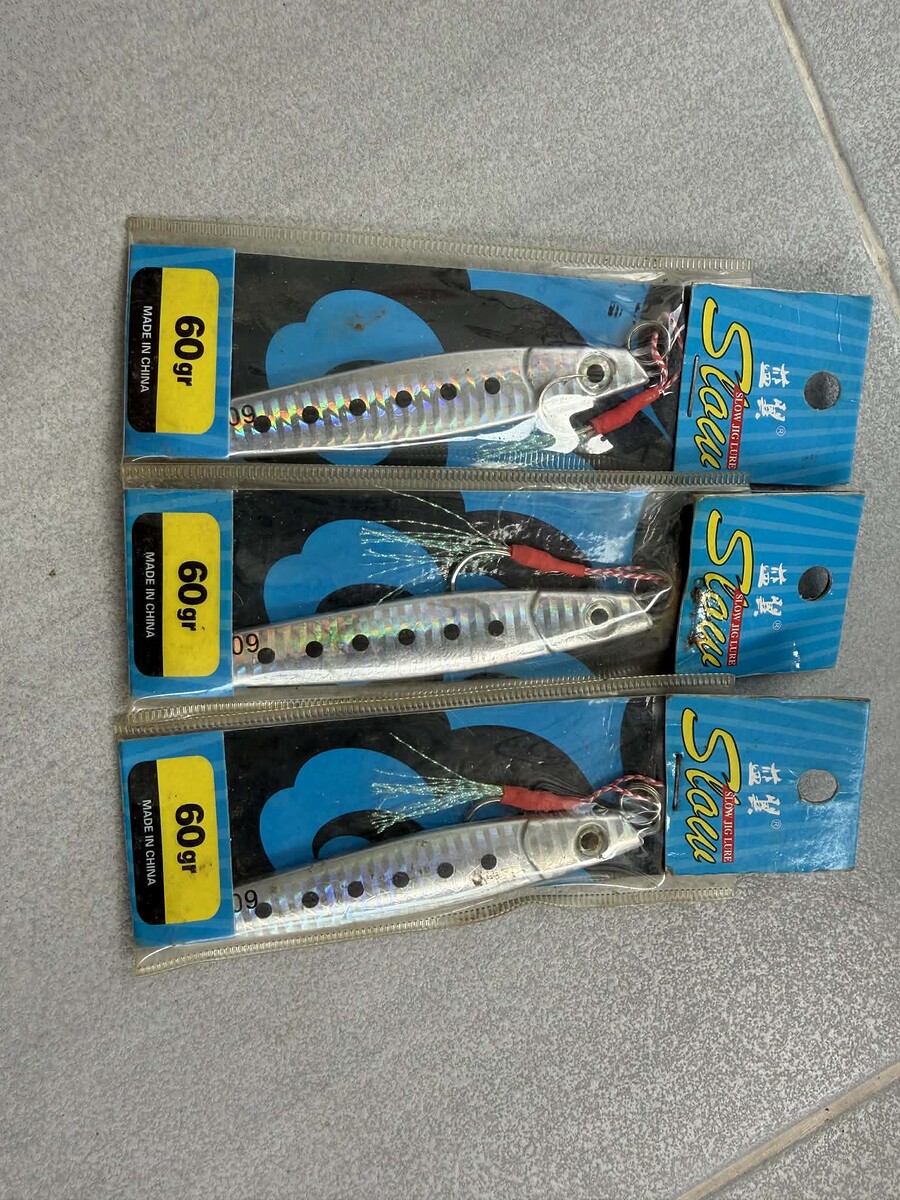 ขาย เหยื่อจิ๊ก หลายรายการ 
ค่าส่ง 30.- 
3 ชิ้นขึ้นไป ส่งฟรี

เหยื่อจีน 60g มี 3 ตัวตัวละ 60.-