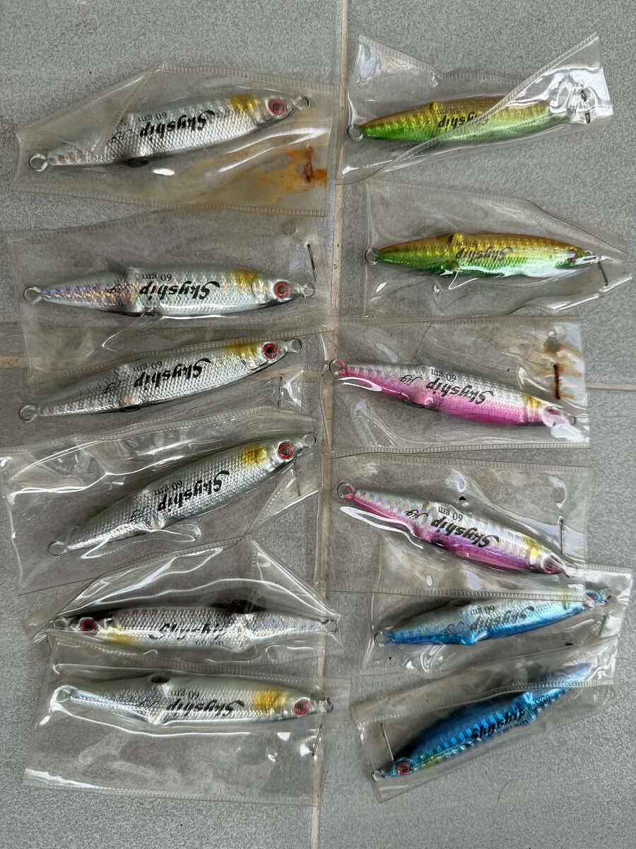 ขาย เหยื่อจิ๊ก หลายรายการ 
ค่าส่ง 30.- 
3 ชิ้นขึ้นไป ส่งฟรี

เหยื่อจิ๊ก ทรงหมึก 60g   ตัวละ 50.-