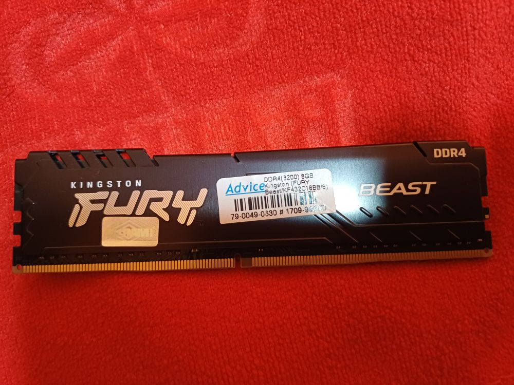 ddr4  8G kingston fury beast 3200