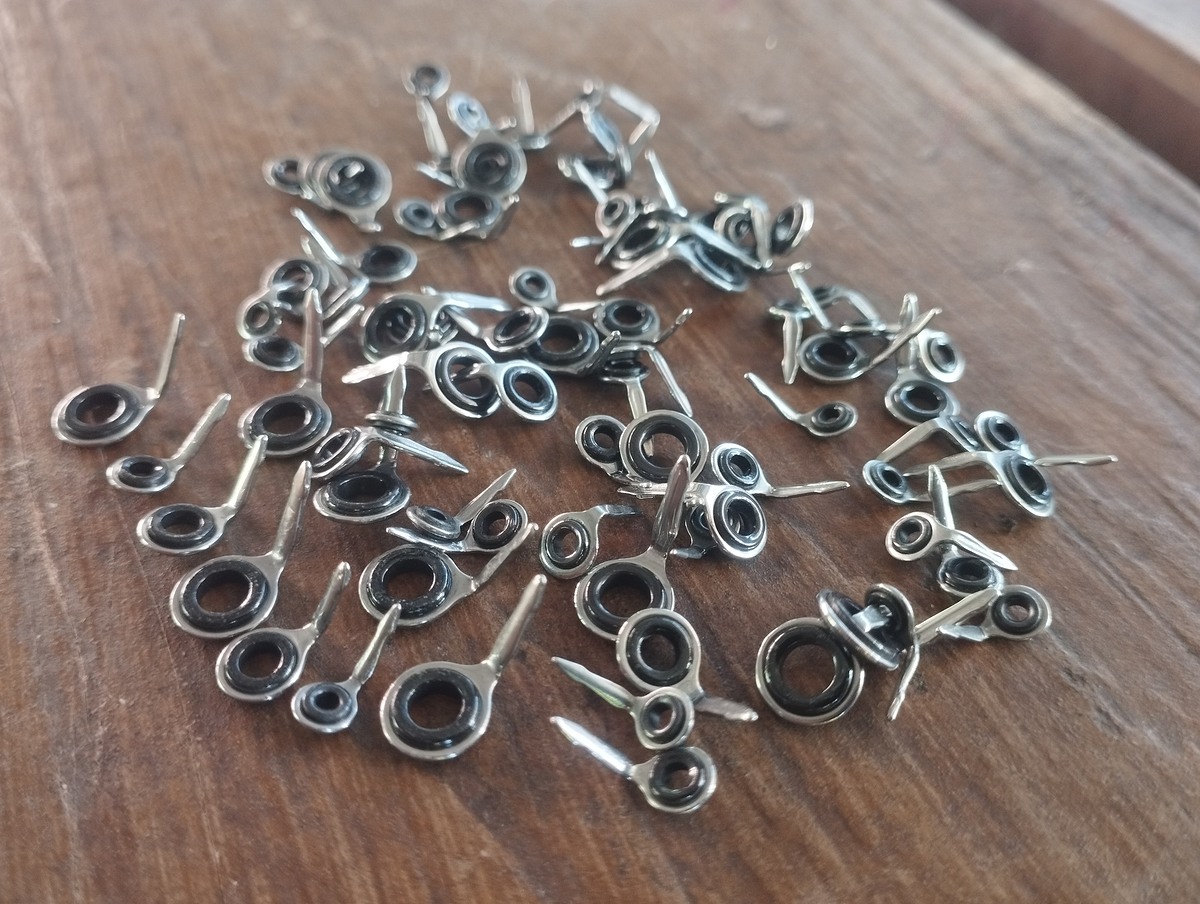 เศษไกด์ รวมๆ 1 กอง