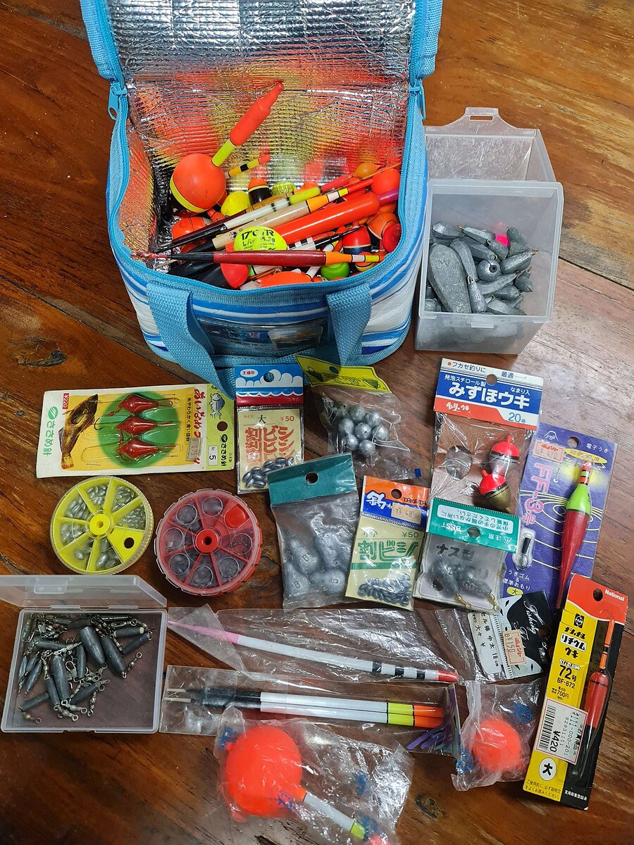 ทุ่นและตะกั่ว จองแล้ว