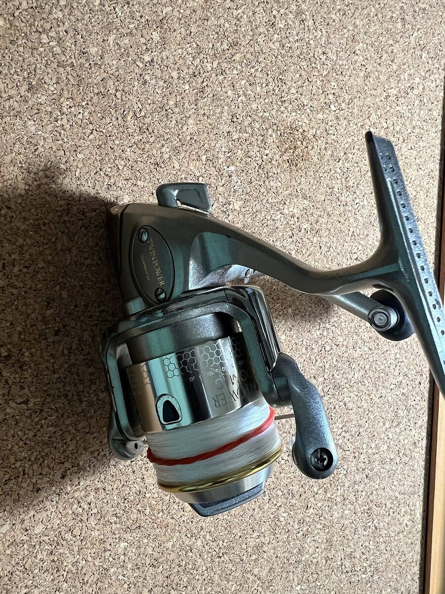 ปรับราคา ปล่อย Twin Power 1000 MGS ปีเก่า สภาพ ใช้งานมีรอย พอควร หมุนลื่นเนียน 