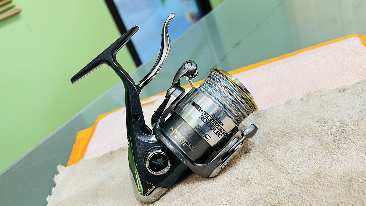 รอก iso Daiwa Tournament-x 3000LBC JAPAN 