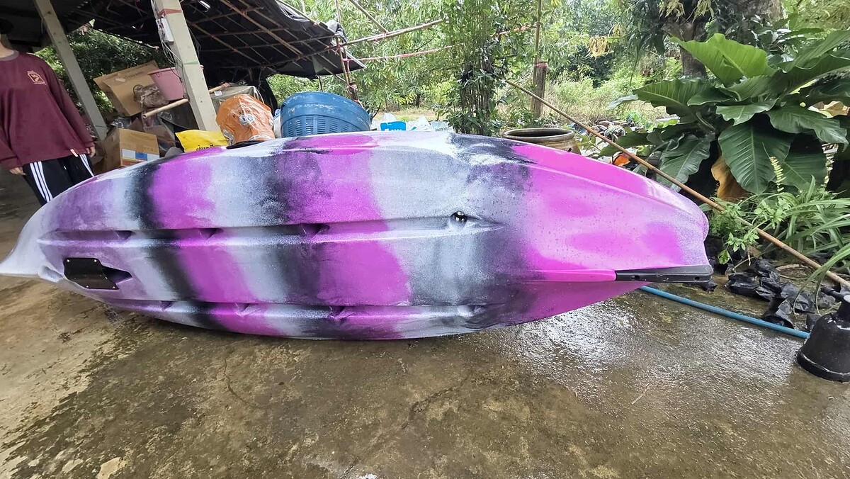 ท้องเรือสวยๆ ไม่เคยลาก หรือ พายชนหินครับ :cheer: