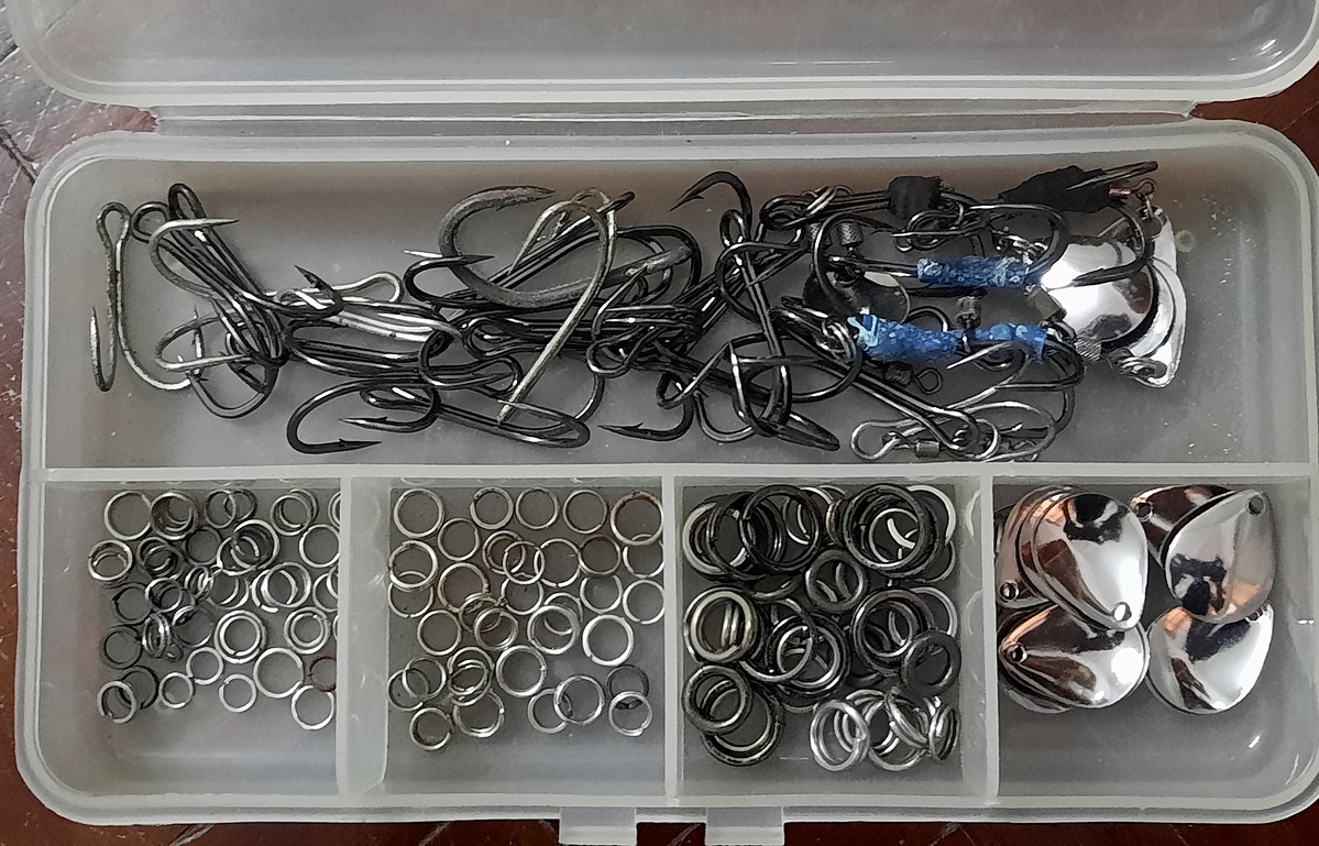 ใบสปิน+เบ็ด 2 ทาง อะไหล่ทำกบยาง
400 บาทรวมส่งครับ