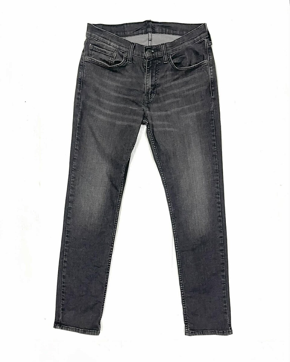 ~ € ~  กางเกงยีนส์ Levi’s 511  (31-32)   200.- 