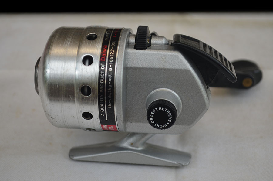 รอกกระปุก Daiwa 208 RL ...
