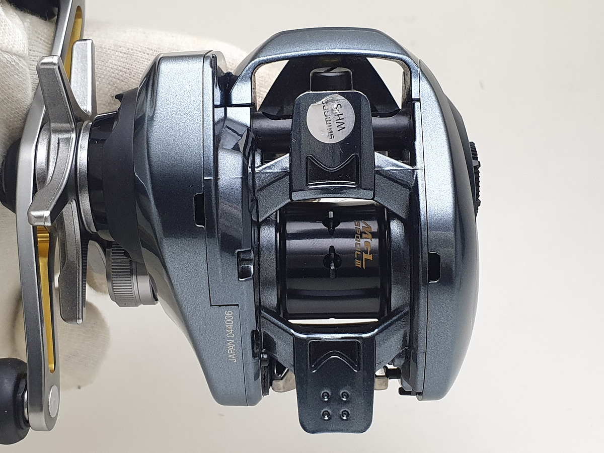  
[center][b]SHIMANO ALDEBARAN BFS XG R 2022[/b][/center]
