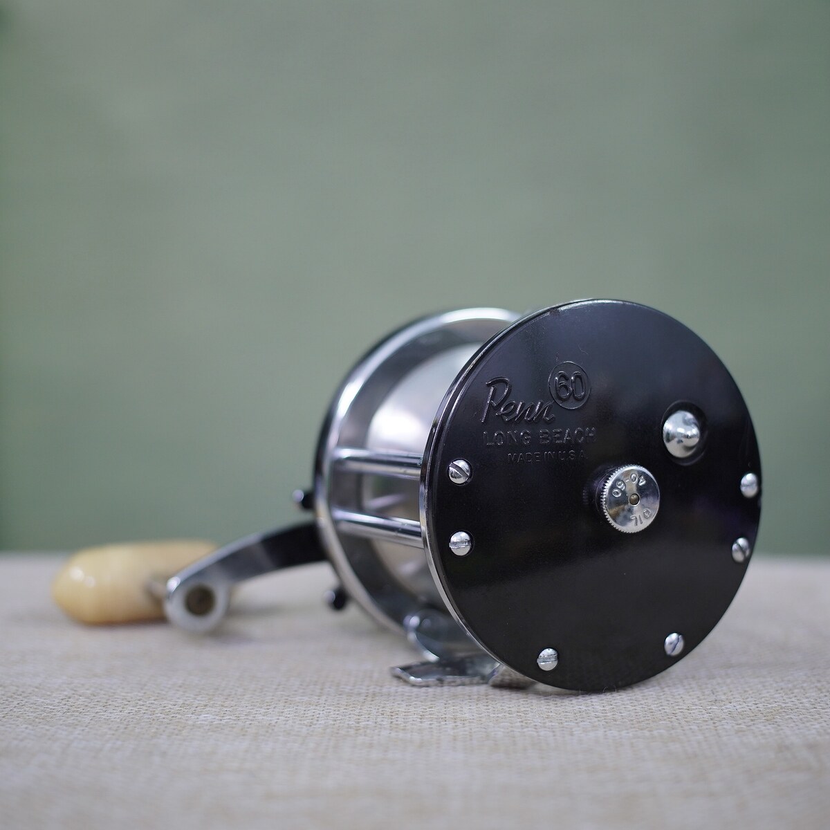 
ตัวที่3

รอกมือ2
Penn60 Vintage USA.
หมุนขวา
ใช้งานได้ปกติ

ขาย 1,200 บาท
ค่าจัดส่งขนส่งเอ