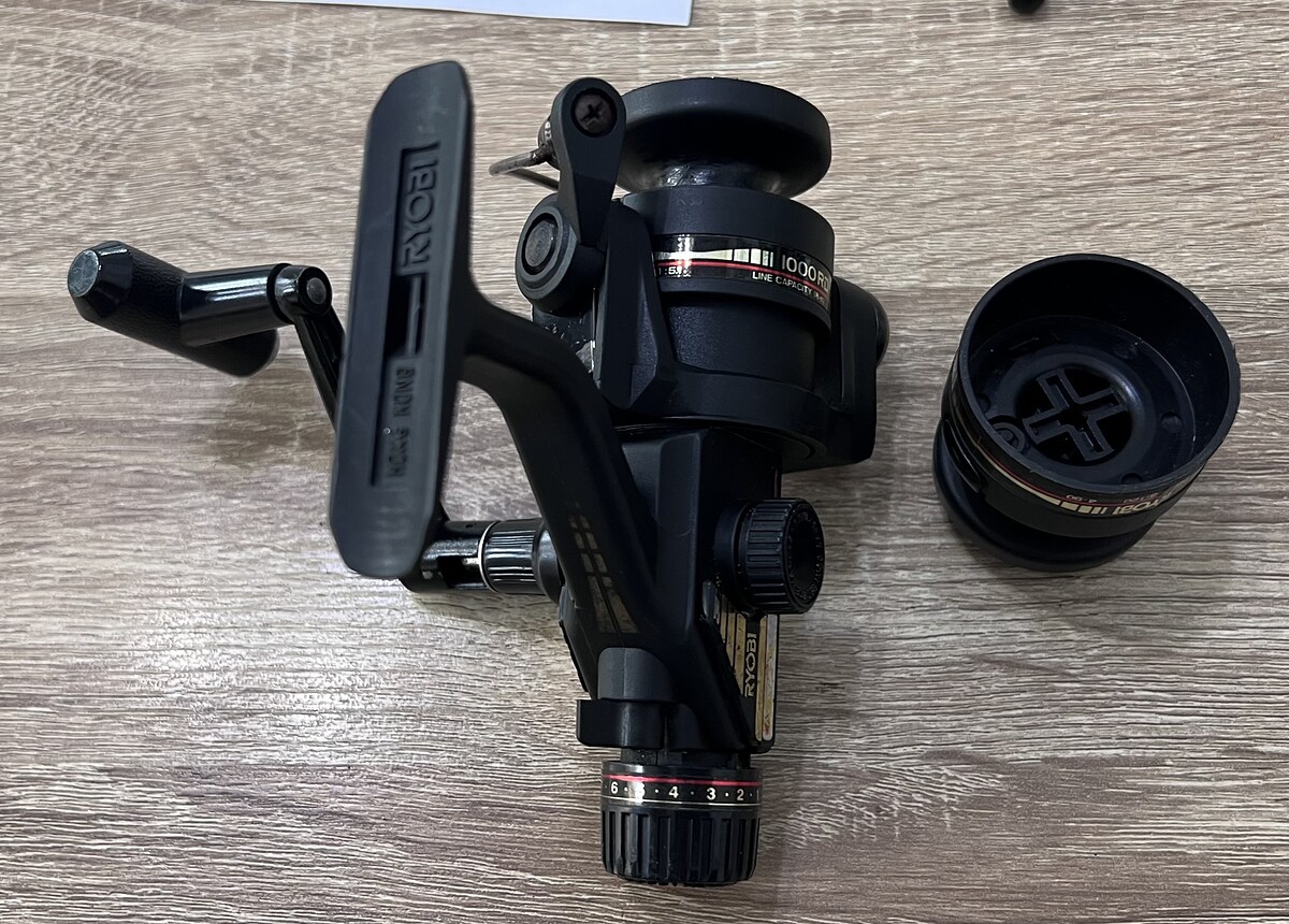 สปินเบรคท้ายryobi 1000rd
หมุนมีเสียง มีสปูนสำรองอีกหนึ่งสปูน
สลับสายขวาได้ ใช้งานปรกติ
ราคา890 ค่