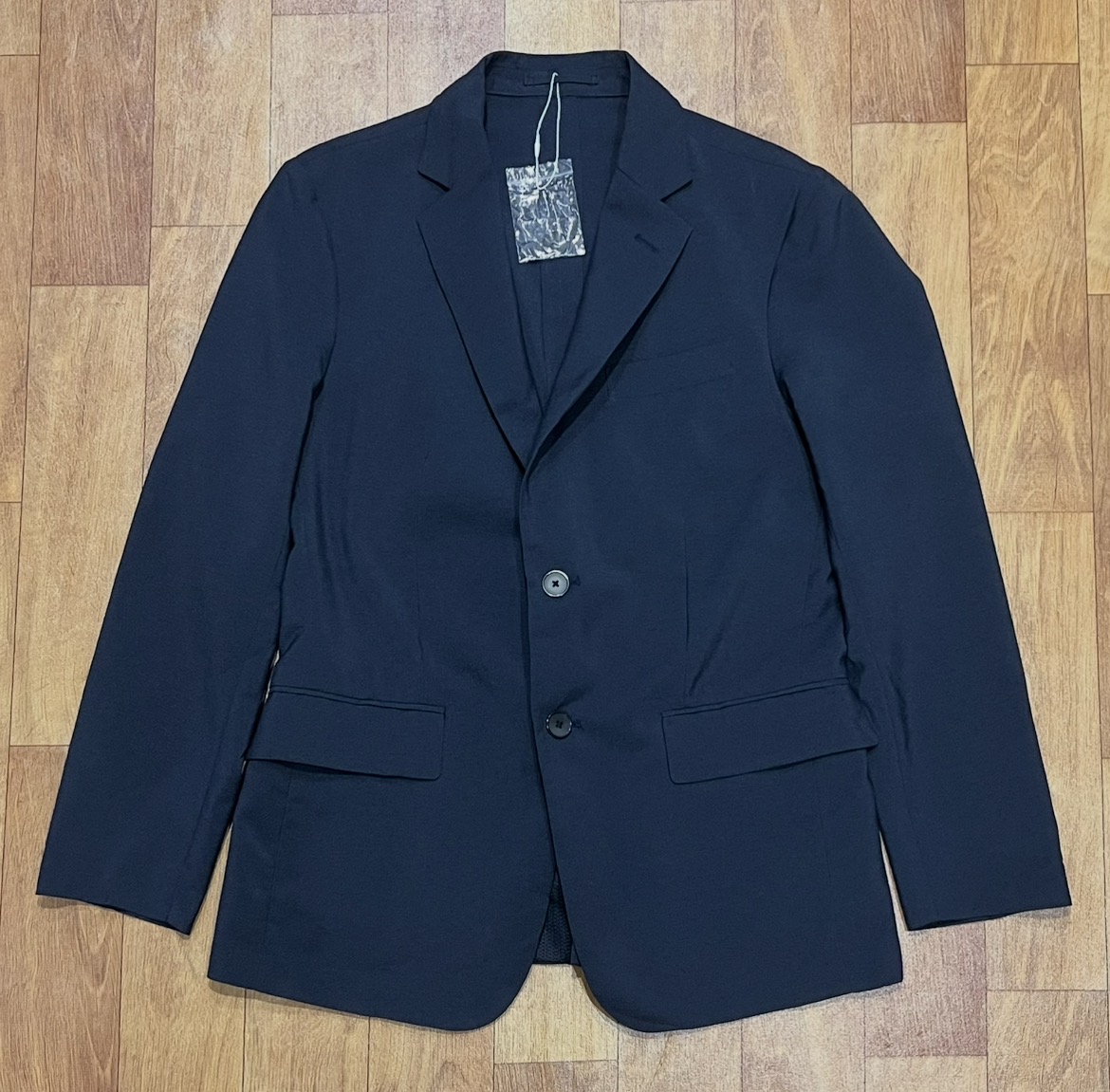 เสื้อสูท GU BLAZER