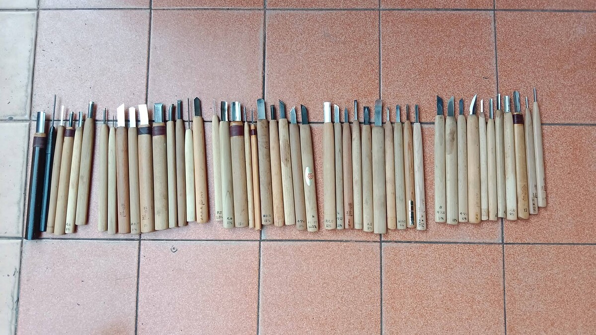 ชุดแกะสลักมือสองญี่ปุ่น 46ชิ้น