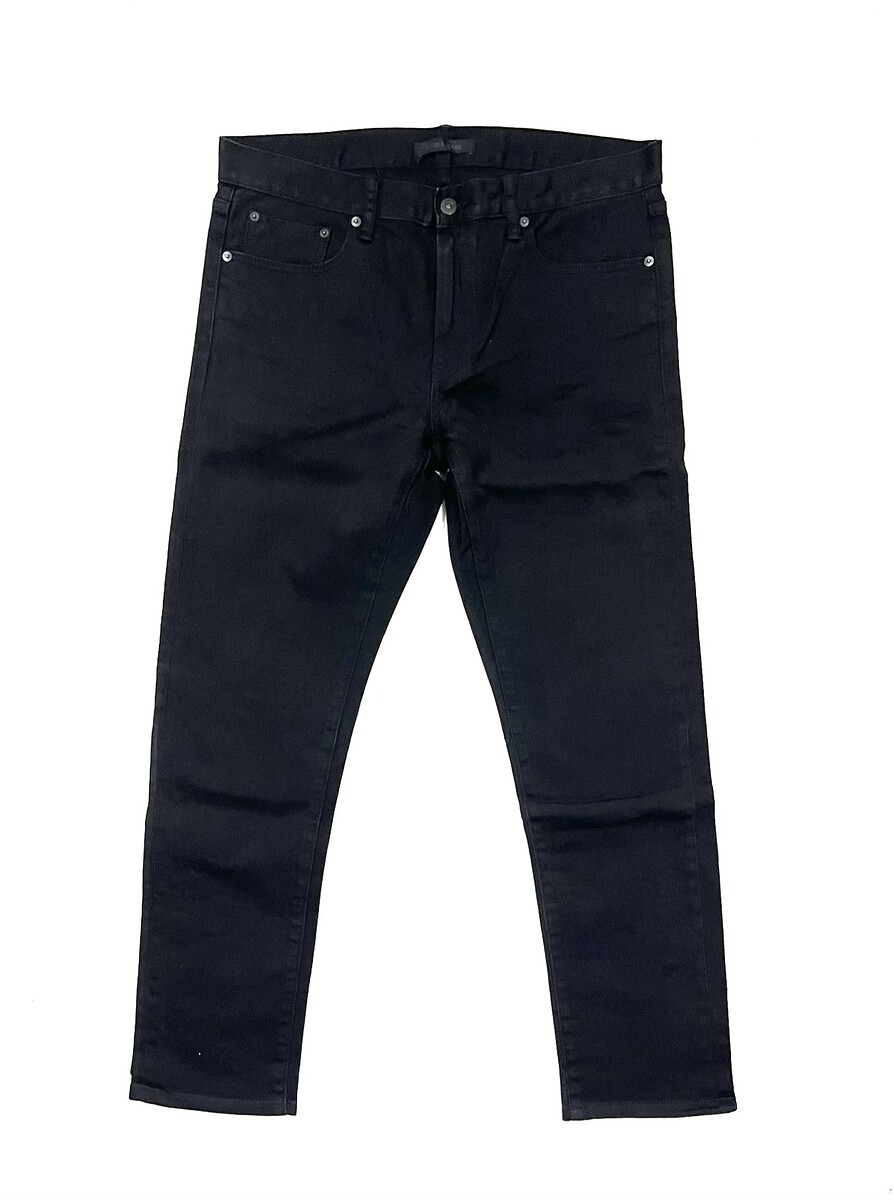 ~ € ~ กางเกงยีนส์  UNIQLO ริมแดง  (35)   400.- 