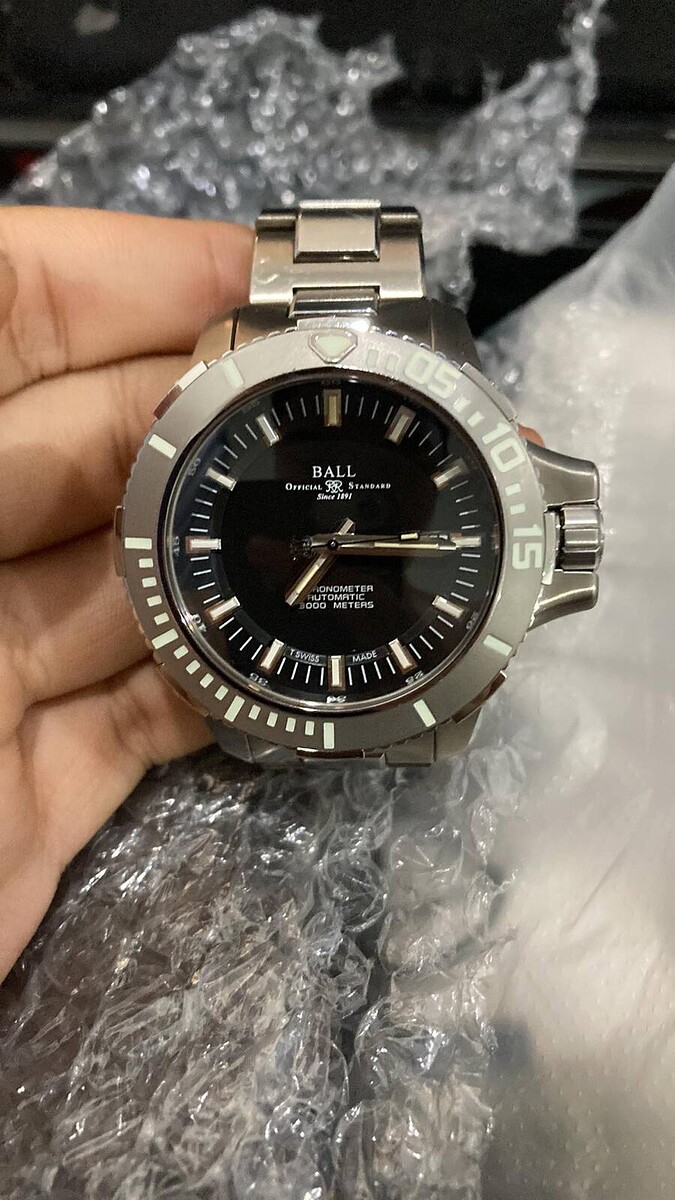 ขายครับสนใจติดต่อทางข้อความของใหม่ประมาณแสนสาม ออกราคามือสอง 22,000 บาท สภาพสวยๆไม่เคยขัดปัดใหม่สภาพ
