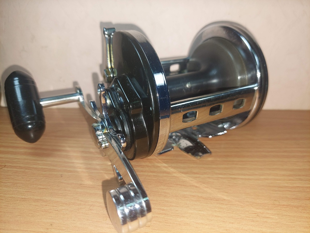  PENN   JIGMASTER  500 

 [url='http://www.siamfishing.com/auction/view.php?aid=2013823']http://ww