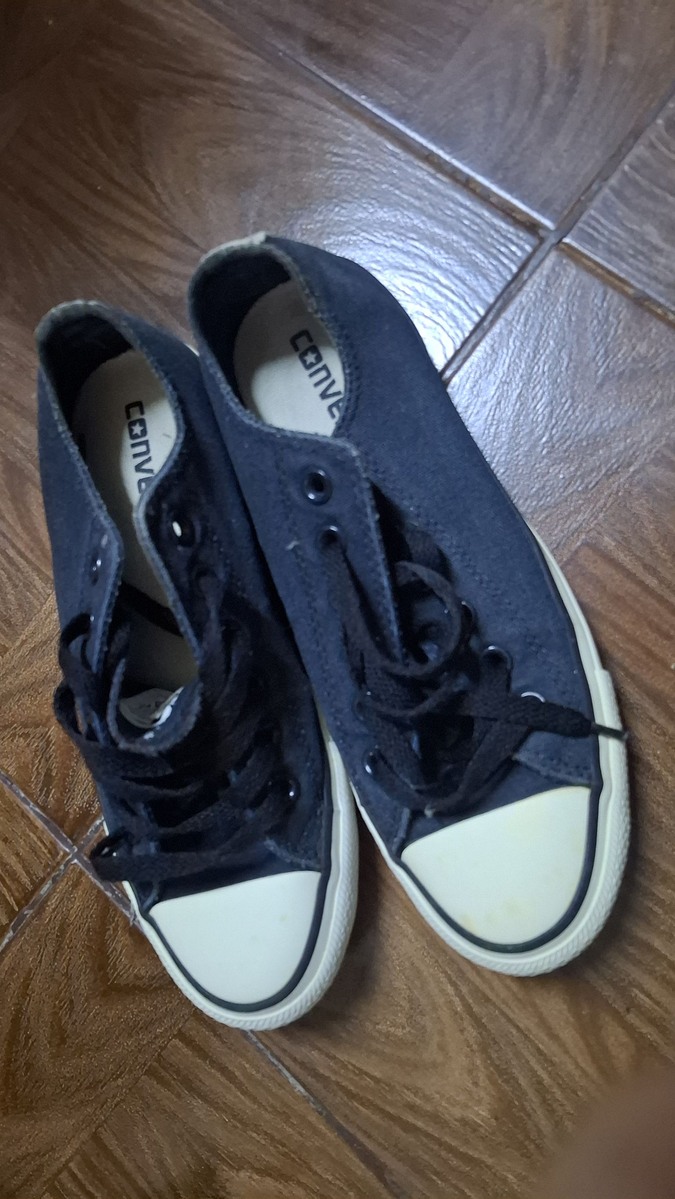 ปรับลดราคาConverse All Star ของแท้ 100% (เก่าเก็บ ไม่เคยใช้งาน