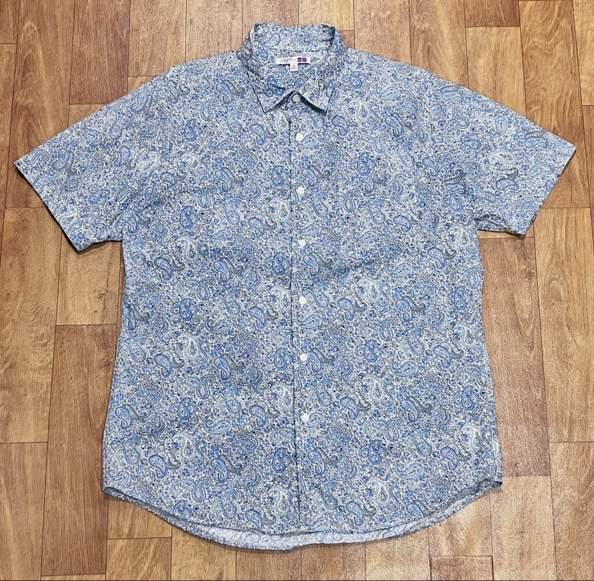 เสื้อ UNIQLO x LIBERTY LONDON SHIRT
