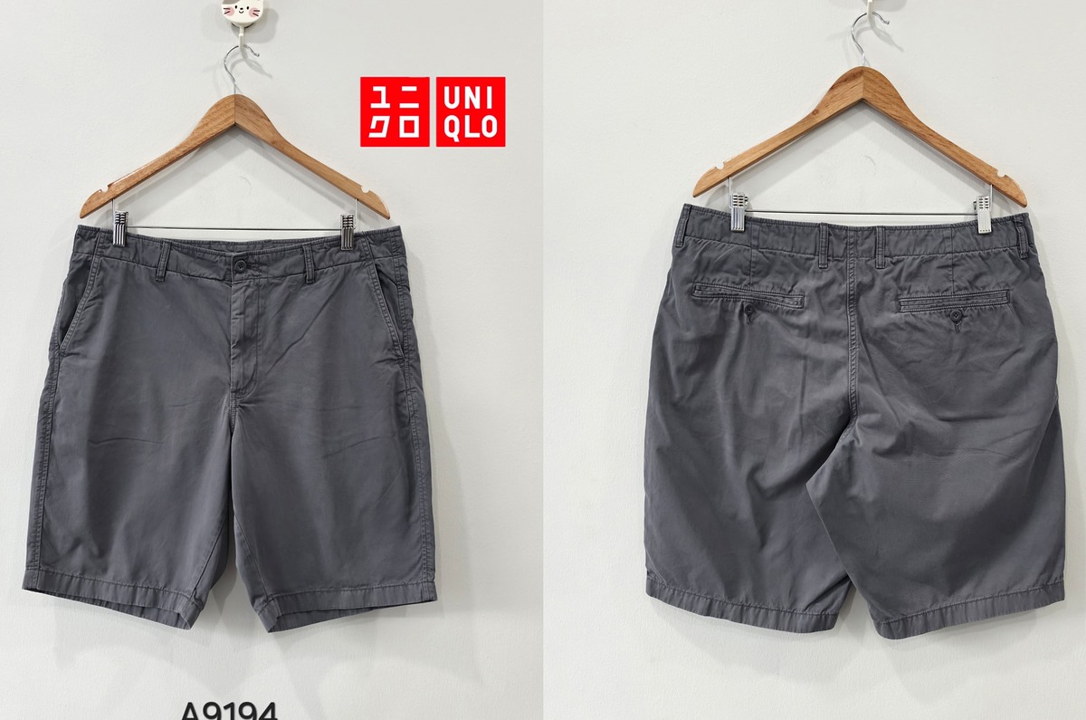 2) ตัวที่ 1 : สีเทา
> รอบเอว วัดจริง : 36 นิ้ว
> ความยาว : 20.5 นิ้ว
> สะโพก : 44 นิ้ว
>> ขายแล้