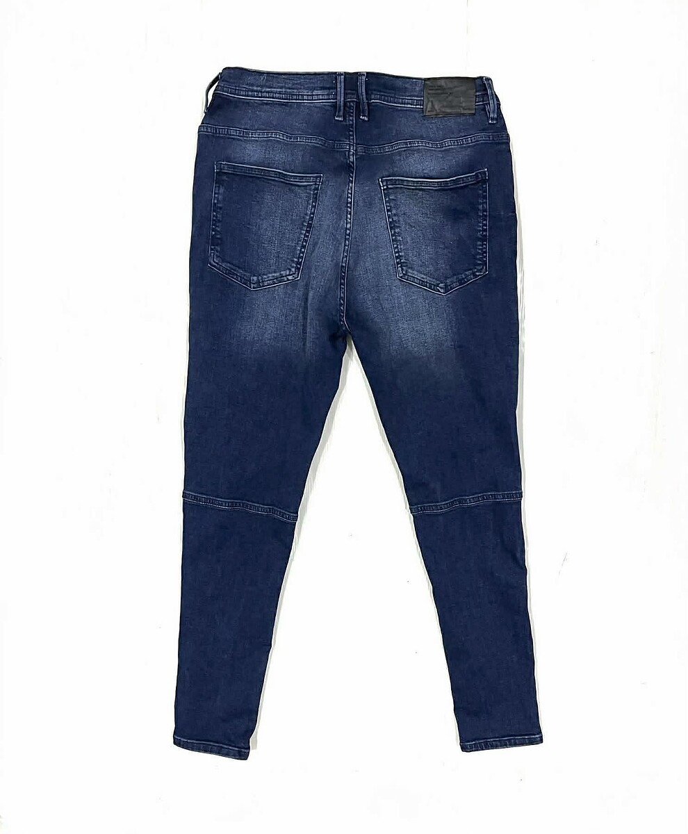 เนื้อผ้ายืดหยุ่นสูง สภาพดีครับ