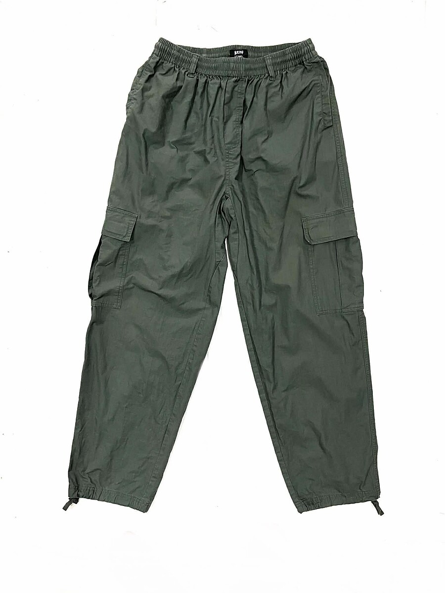 ~ € ~ กางเกง Easy ccs  (30-35)   300.-