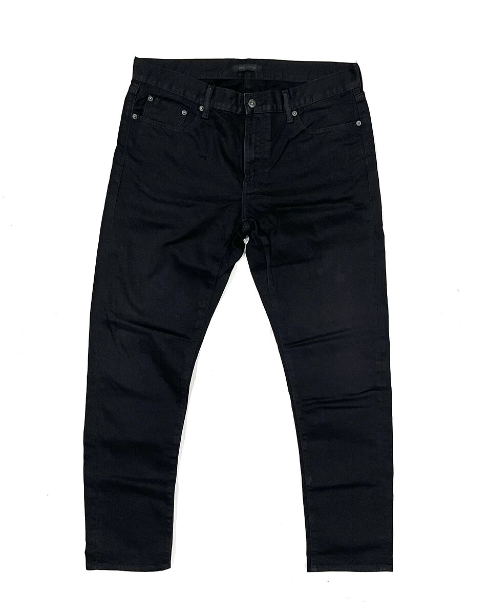 ~ € ~ กางเกงยีนส์  UNIQLO ริมแดง  (36)   400.- 
