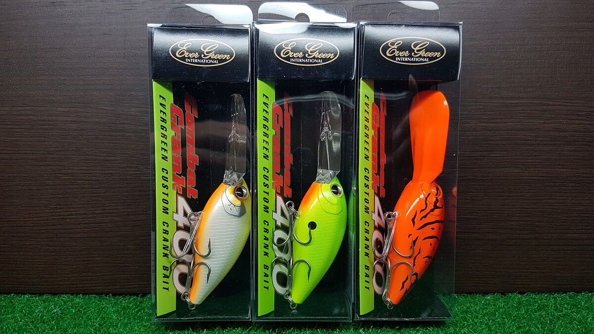 A3. Evergreen Combat Crank 400, 21 g Floating ดำลึก 4 เมตร คัดสีเทพ มือชะโด เก๋า ครับ

# ราคาตัวละ