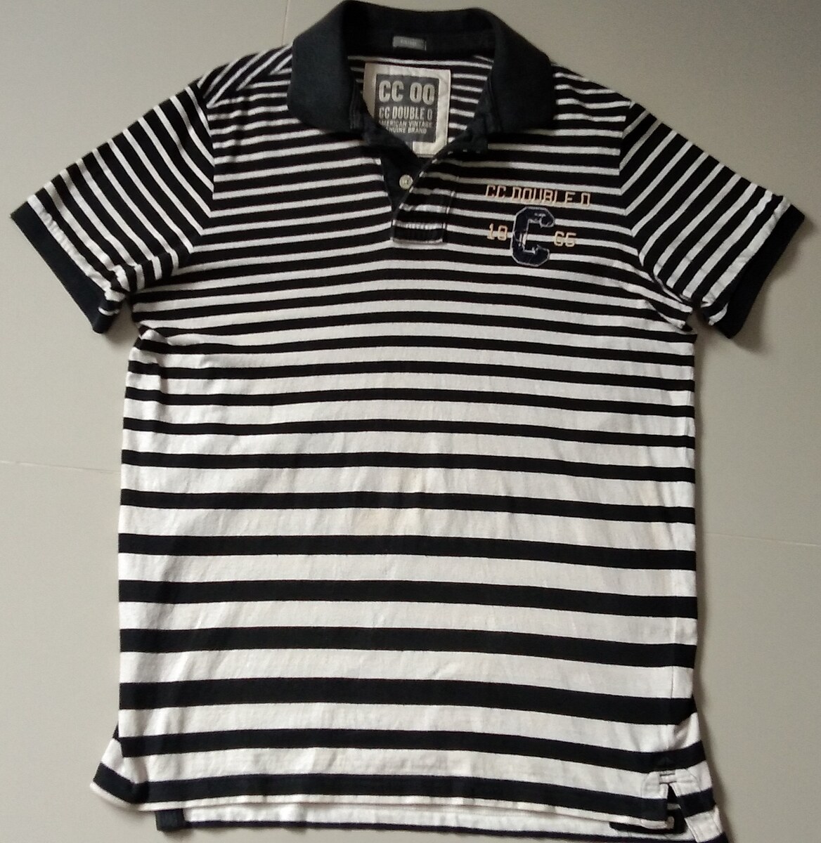 เสื้อเชิ้ตแขนสั้น CC Double O