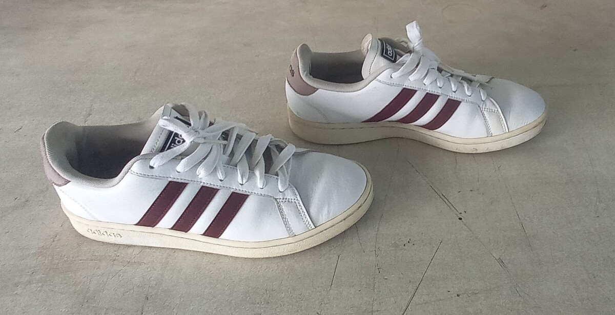 รองเท้า Adidas gy 3621