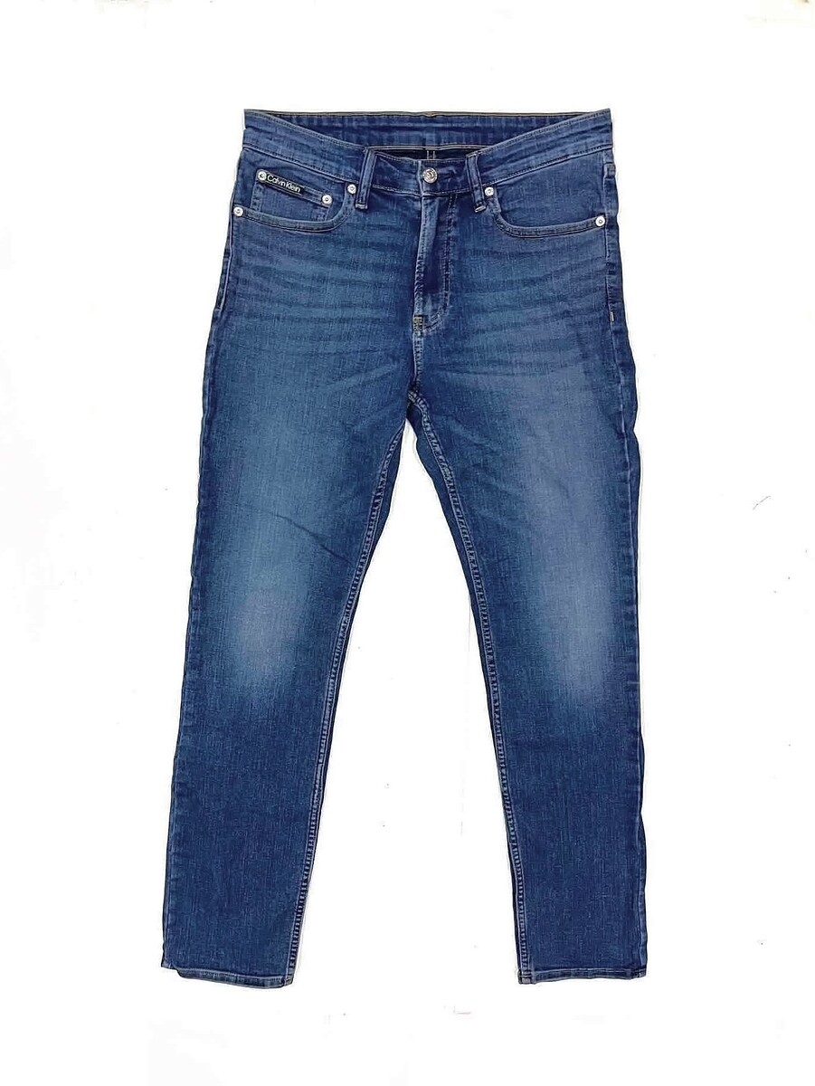 ~ € ~ กางเกงยีนส์ Calvin Klein  (32)   300.- 
