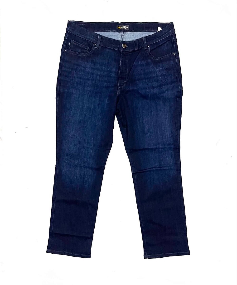 ~ € ~ กางเกงยีนส์ Lee Relaxed Fit   (37-38)   300.- 