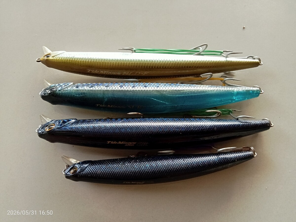 Tide minnow slim sr105/135 ,surf135,sld-f145(ปิด)
ยกกอง  3ตัว   900