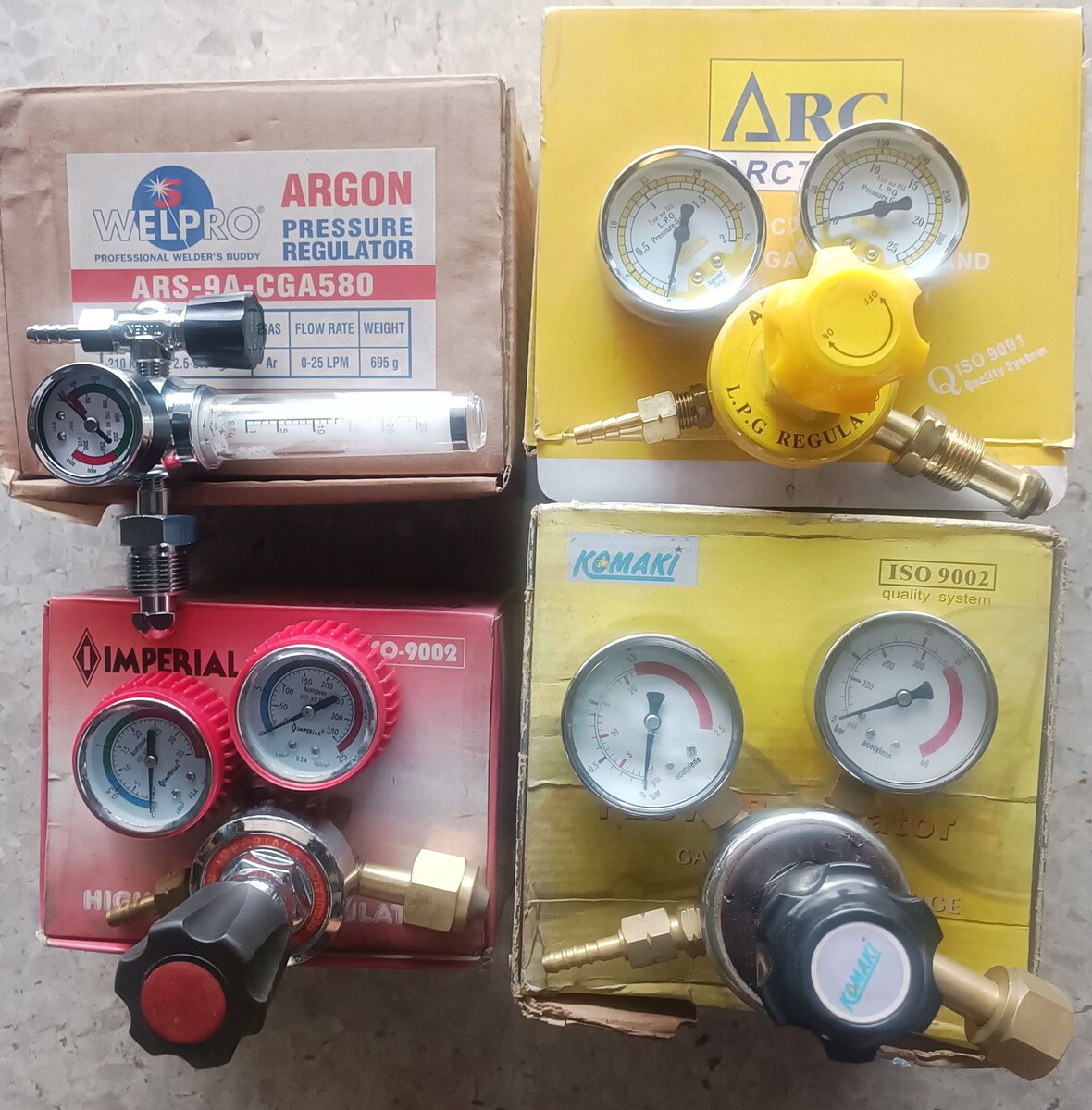 1.  เกย์ ARGON  (WELPRO)  ARS 9A CGA 580            ขาย    400 บ.
    (มีคราบสีขาว ในหลอดแก้ว)

2