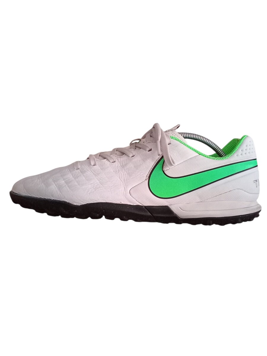 รองเท้าร้อยปุ่ม Nike Tiempo Legend 8 Academy TF 'White Green'