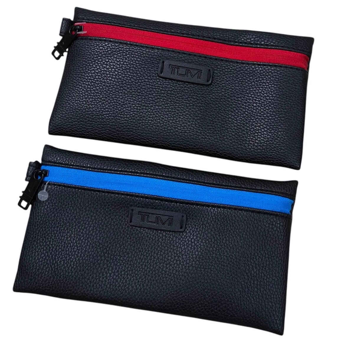 TUMI กระเป๋าใส่ของส่วนตัวไปต่างจังหวัด ความกว้าง 4.5นิ้ว ยาว 8 นิ้ว