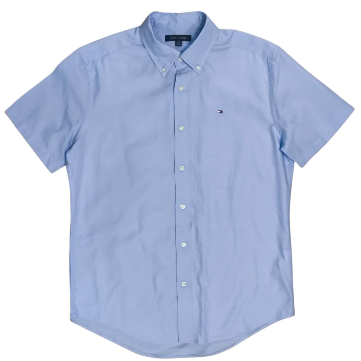 TOMMY HILFIGER Slim Fit  เชิ้ตแขนสั้นสภาพสวยใหม่ Size อก 44นิ้ว