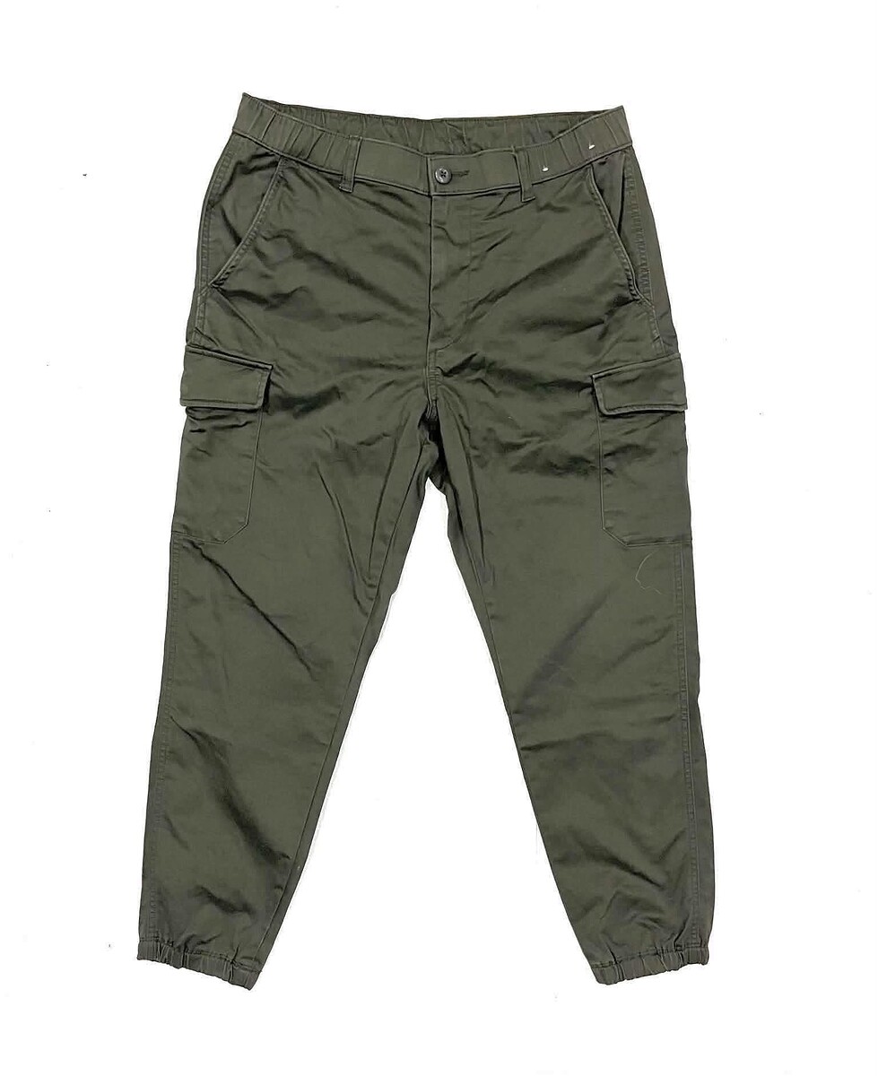 ~ € ~ กางเกง UNIQLO CARGO  (32-33)   350.-