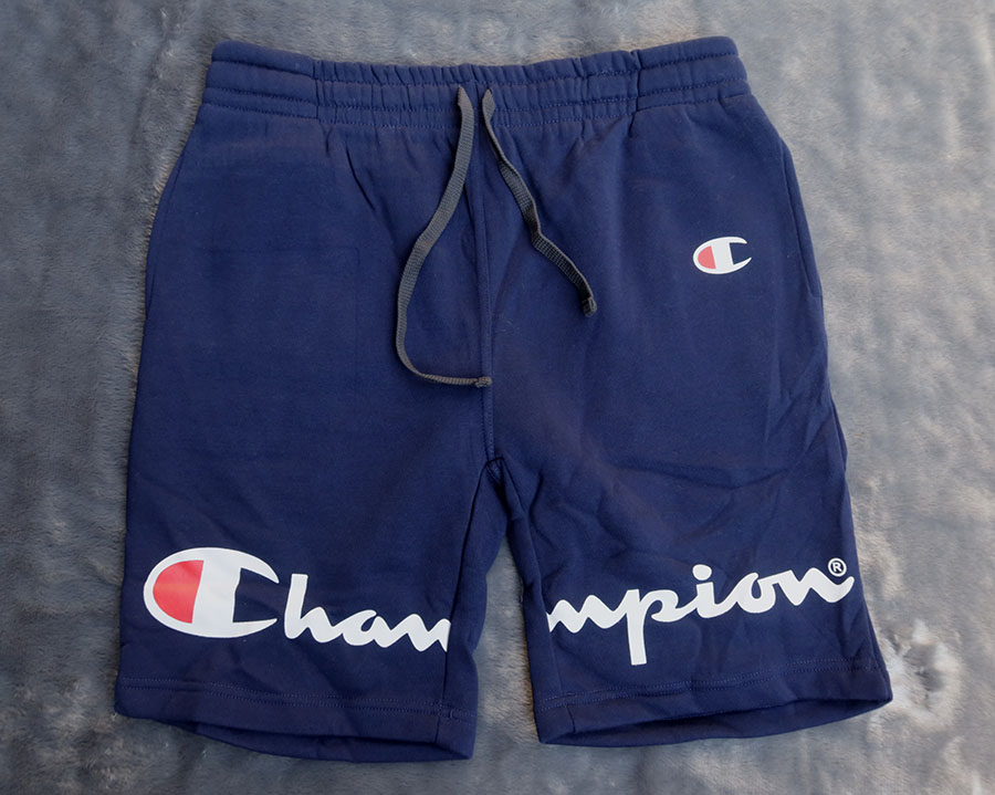 Champion /XL กางเกงขาสั้นสวมใส่สวยเท่ 2 สีหลุดโรงงานใหม่แท้ ราคารวมส่ง Flash