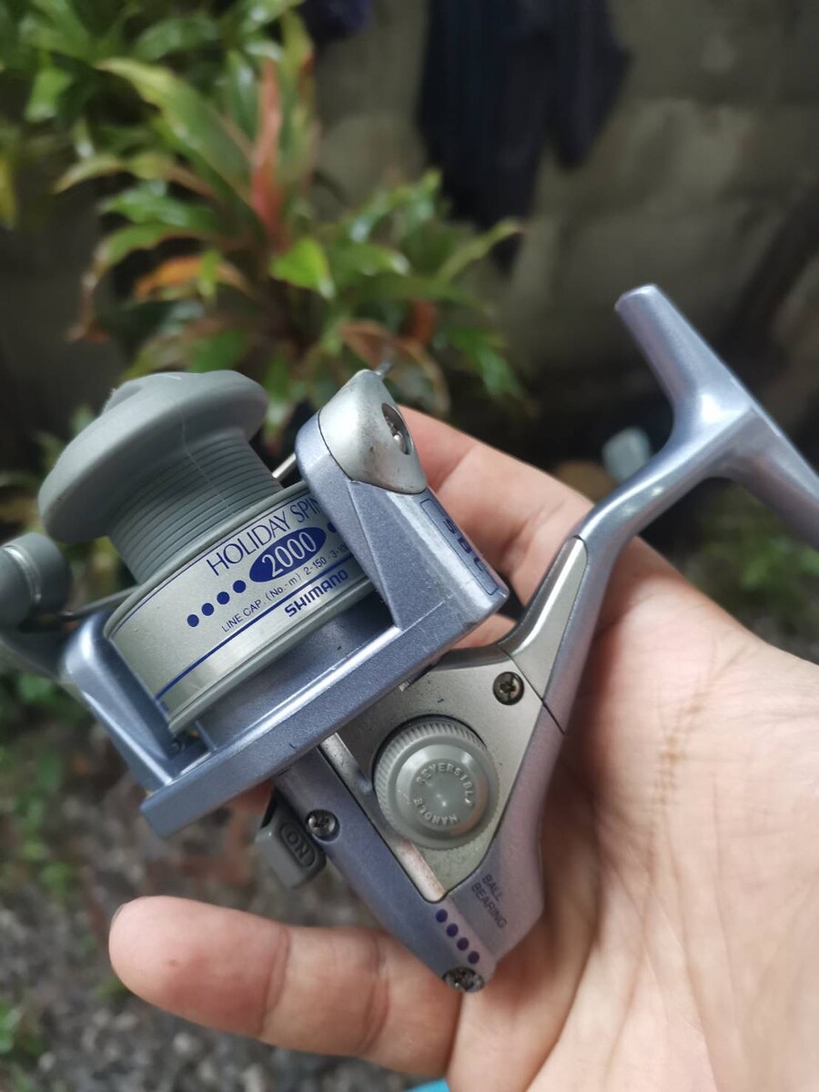 รอกสปิ้น Shimano  Holiday Spin 2000