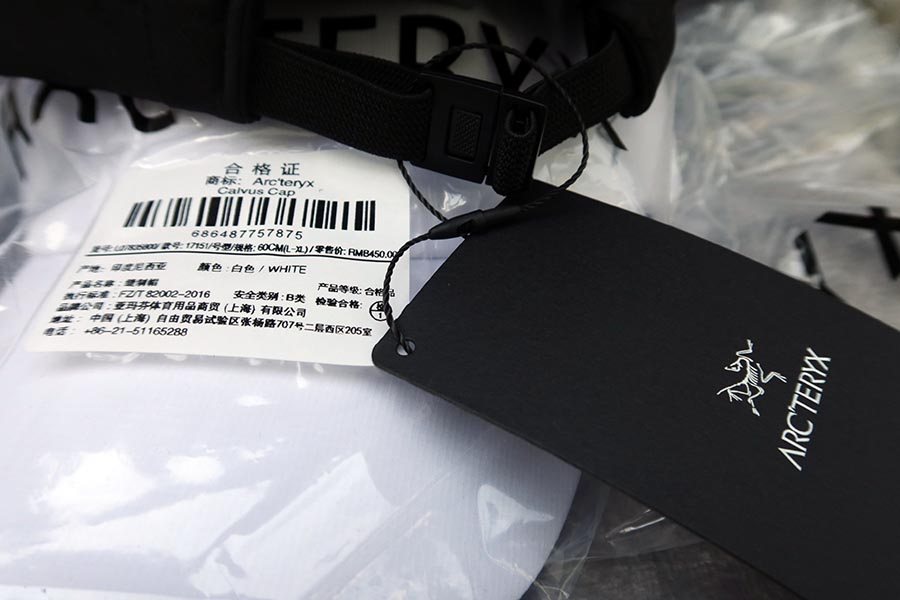 ARC'TERYX cap