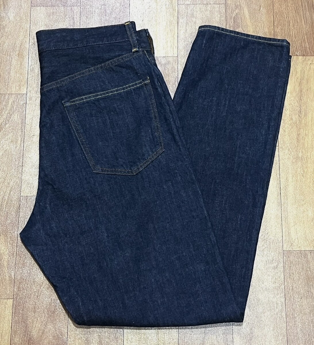กางเกงยีนส์ GU JEANS 