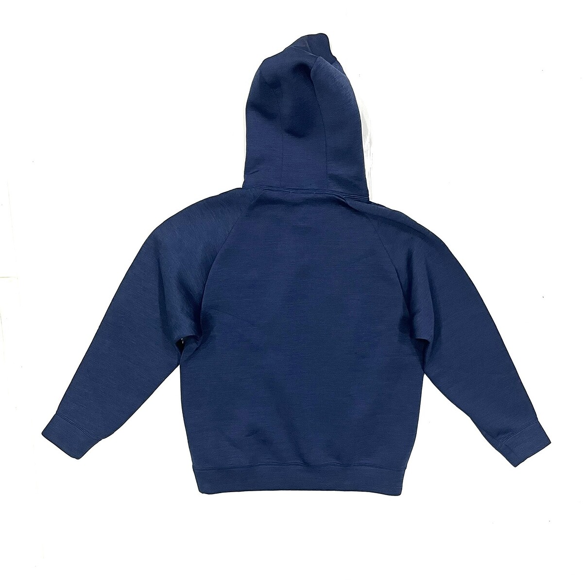 เสื้อสวยๆเลยครับ มีกระเป๋า 2 ช่องครับ :cheer: