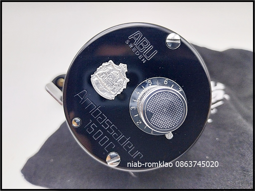 [b][q]Abu 1500C ดำ ปี1993  สั่งซื้อมาเป็นของใหม่ไม่มีกล่องแต่มีรอยนิดหน่อยที่เฟรม ฝาสยกริ๊บไม่มีรอย 