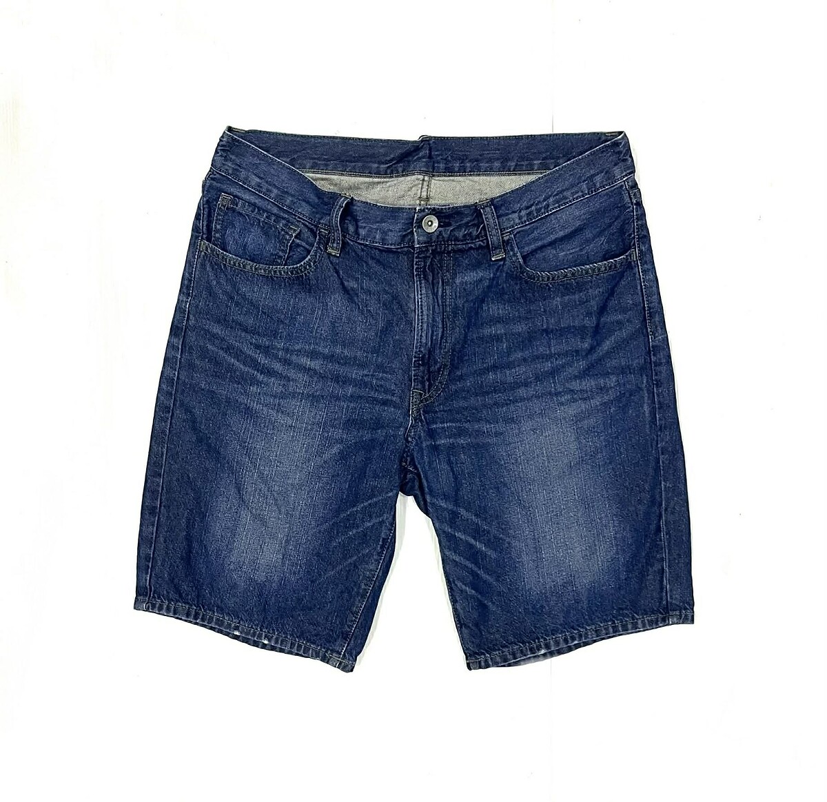 ~ € ~ กางเกงยีนส์ขาสั้น  UNIQLO  (36)   180.- 