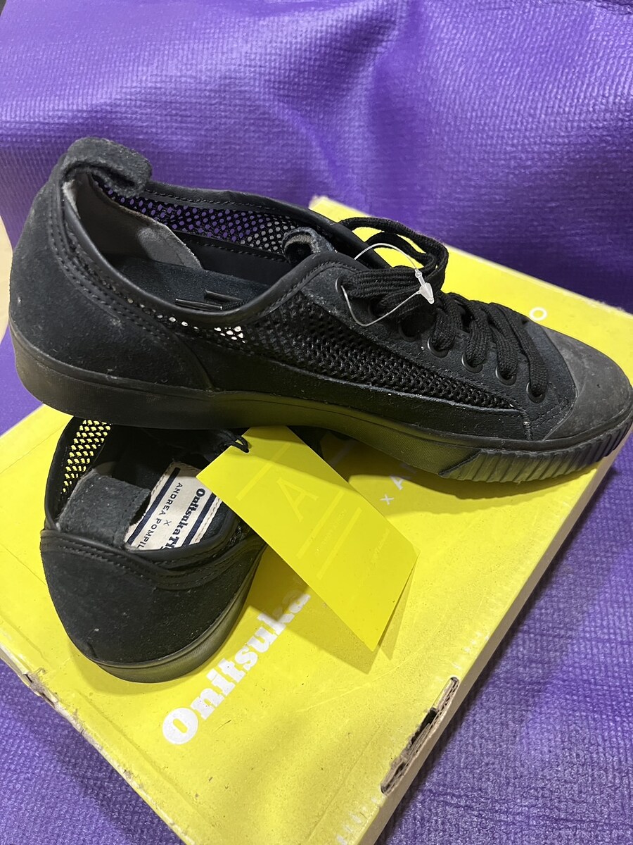 รองเท้า Onizuka tiger รหัส D11L
ขนาด 40.5 ยาว 25.5
พร้อมกล่อง
รองเท้าเก่าเก็บ
มือหนึ่ง
ราคา  12